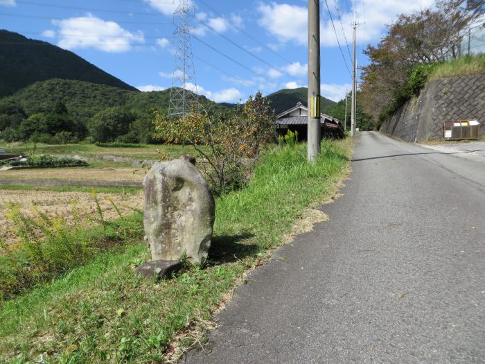 丹波篠山市今田町木津/石塔写真