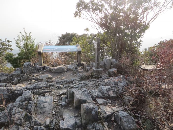 丹波篠山市今田町上立杭/虚空蔵山(局笠山)写真