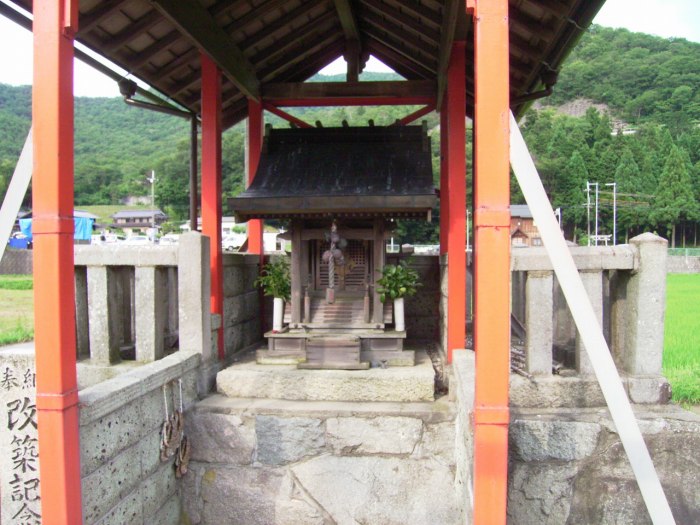 丹波篠山市草野/稲荷神社写真