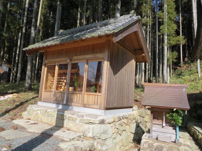 丹波篠山市今田町本荘/本荘住吉神社摂社写真