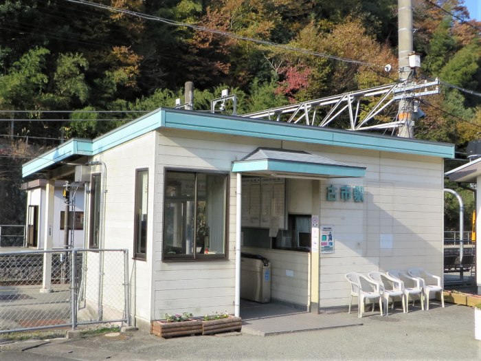 丹波篠山市古市/JR古市駅写真