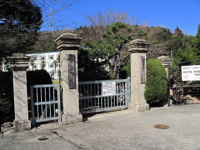 丹波篠山市波賀野新田/古市小学校写真