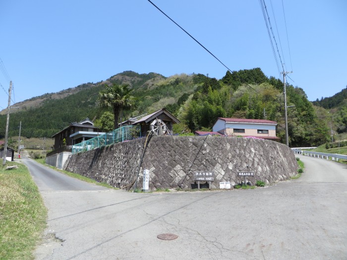 丹波篠山市住山/Ｙ字路写真