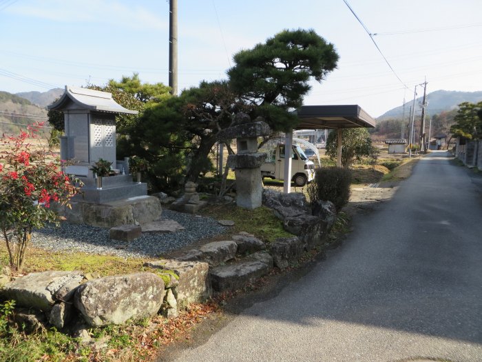 丹波篠山市栗栖野/祠写真