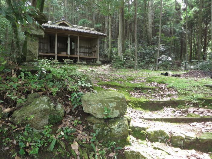 丹波篠山市真南条下/八幡神社写真