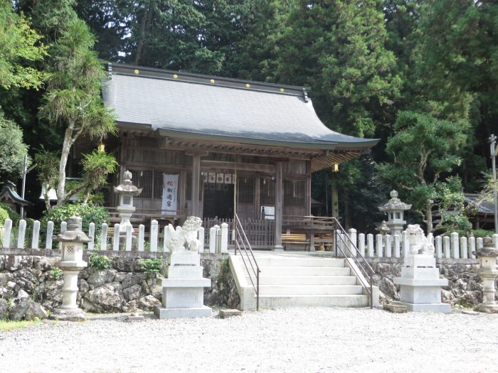 丹波篠山市真南条中/二村神社社殿写真