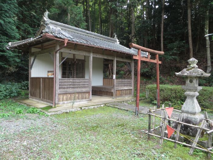 丹波篠山市真南条中/稲荷神社写真