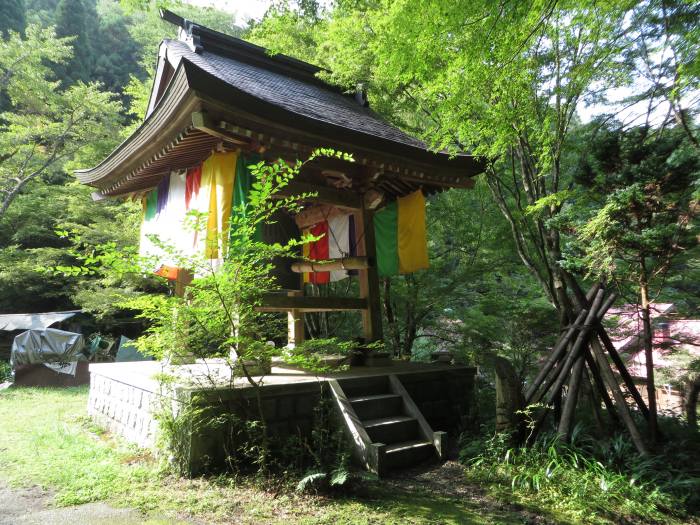 丹波篠山市真南条上/太平山龍蔵寺鐘楼写真