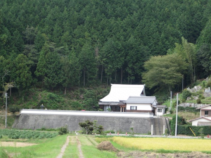 丹波篠山市真南条上/大導山円心寺写真