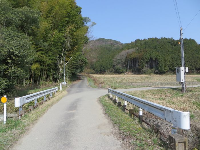 丹波篠山市初田/初田峠入口写真