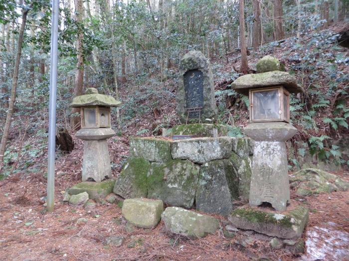 丹波篠山市味間南/岩上神社松尾神社写真