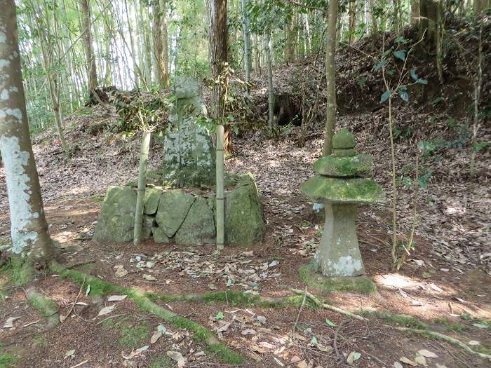 丹波篠山市味間南/加茂神社旧跡碑写真