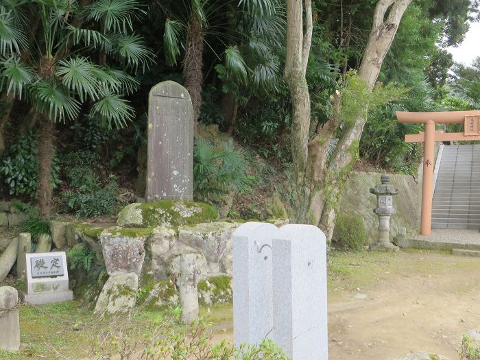 丹波篠山市
杉/杉本八右衛門頌徳碑写真