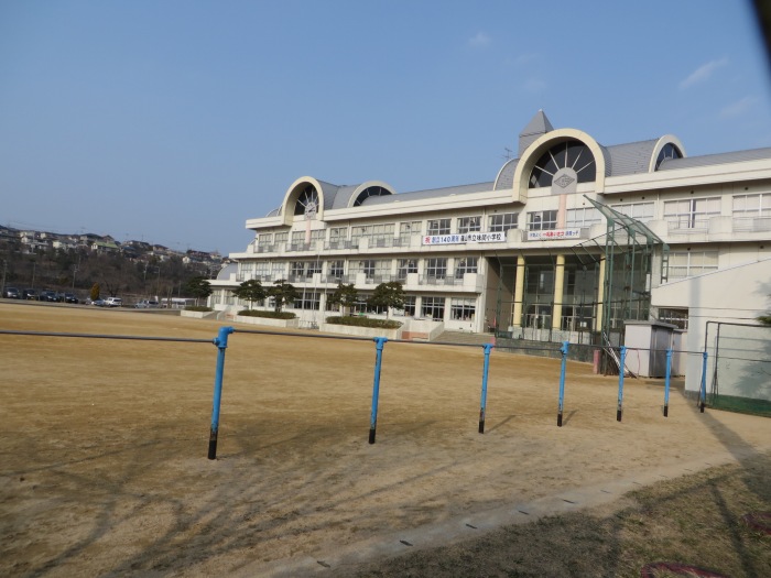 丹波篠山市味間新/味間小学校写真