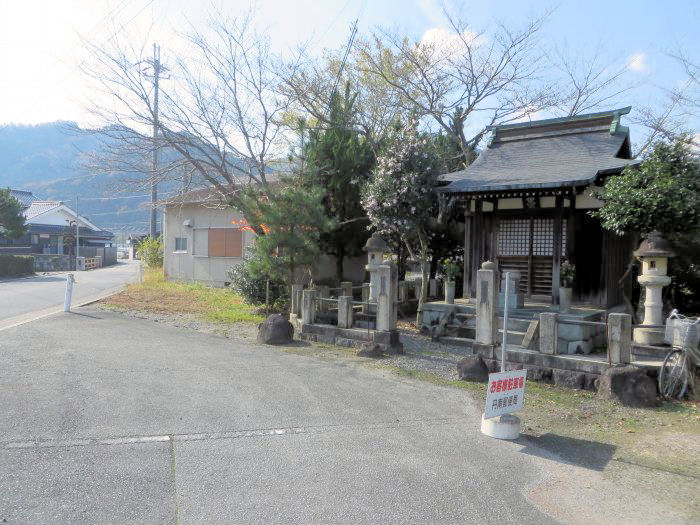 丹波篠山市杉/忠霊堂写真