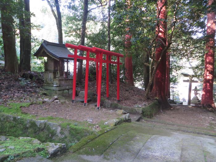 丹波篠山市宇土/熊野神社祠写真