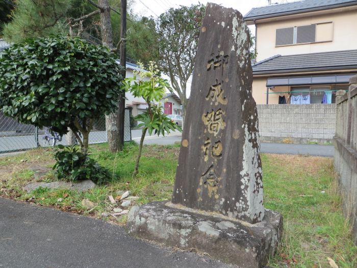 丹波篠山市小枕/社写真