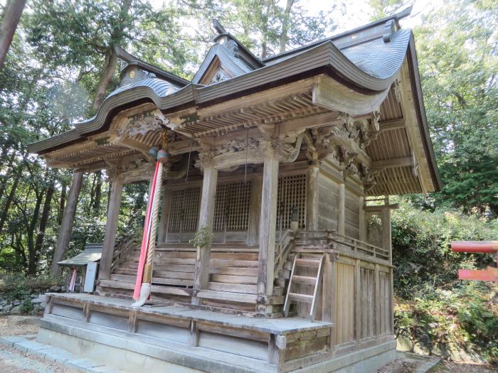 丹波篠山市曽地中/厄除八幡神社本殿写真