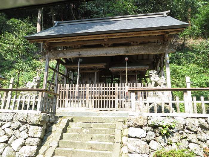 丹波篠山市曽地奥/八幡神社本殿覆屋写真