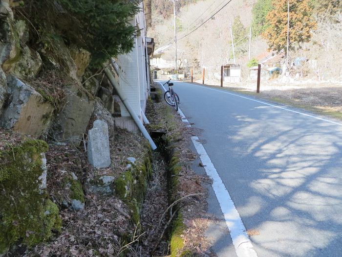 丹波篠山市後川新田/篭坊道標写真