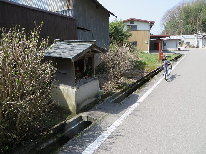 丹波篠山市東吹/石塔写真