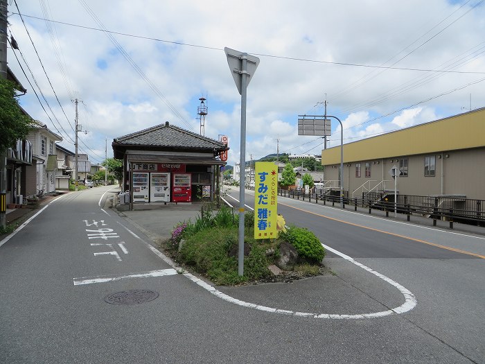 丹波篠山市池上/Ｙ字路写真