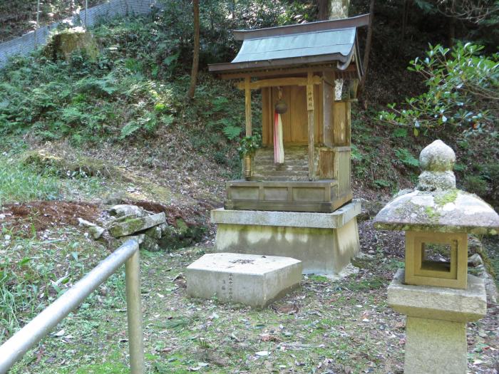 丹波篠山市八上上/弓月神社写真