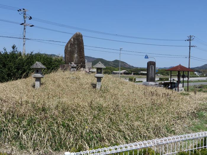 丹波篠山市八上上/交通安全地蔵写真