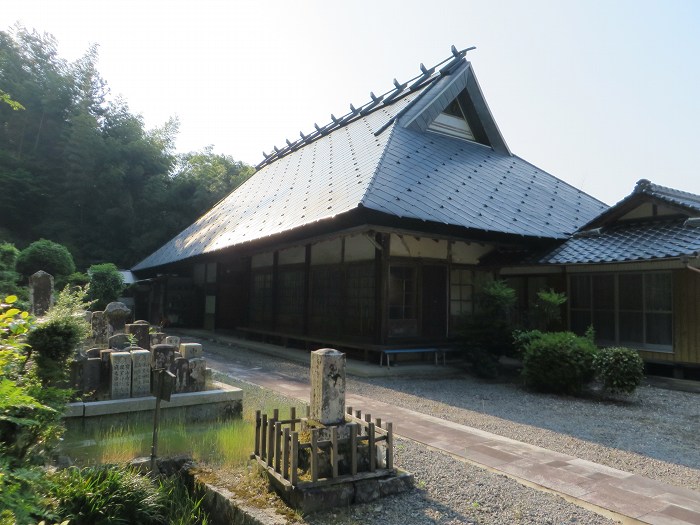 丹波篠山市八上上/長亀山石心寺写真