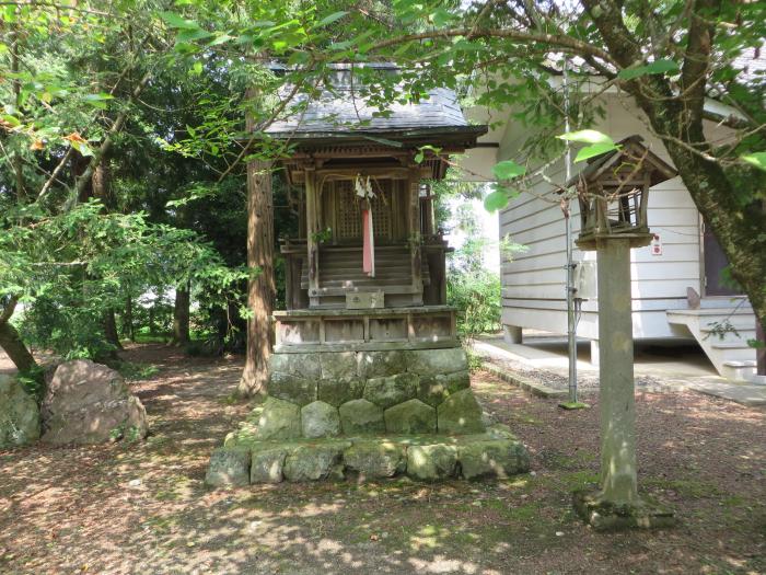 丹波篠山市日置/磯宮八幡神社招魂社写真