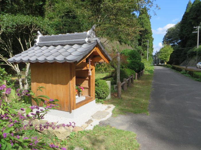 丹波篠山市小野新/小野駅跡地蔵堂写真