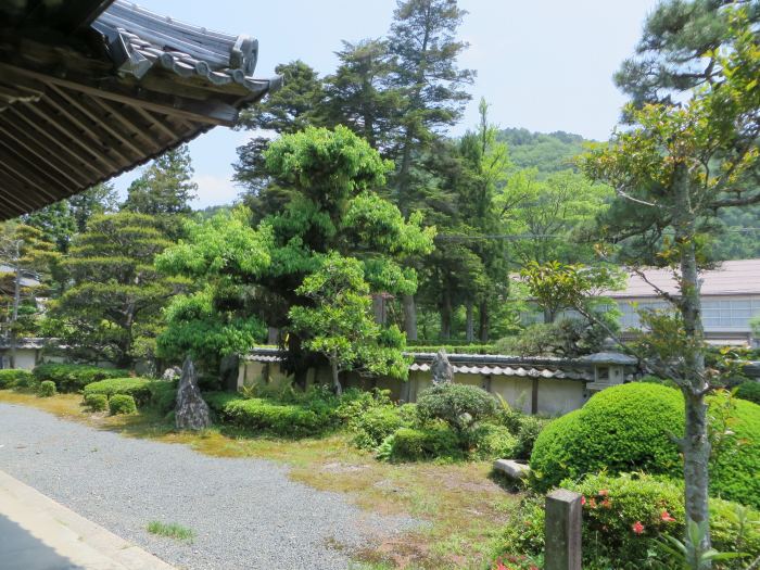 丹波篠山市川原/住吉神社前庭写真