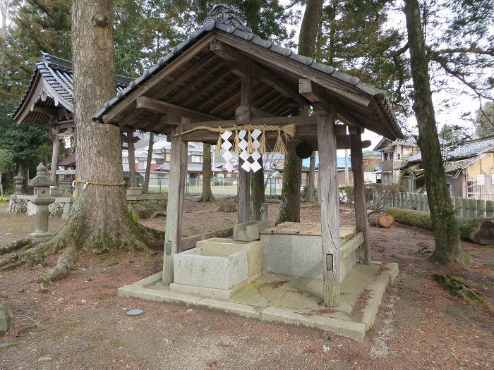 丹波篠山市川原/住吉神社手水舎写真