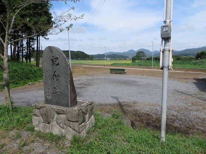 丹波篠山市東吹/篠山軽便鉄道記念碑写真