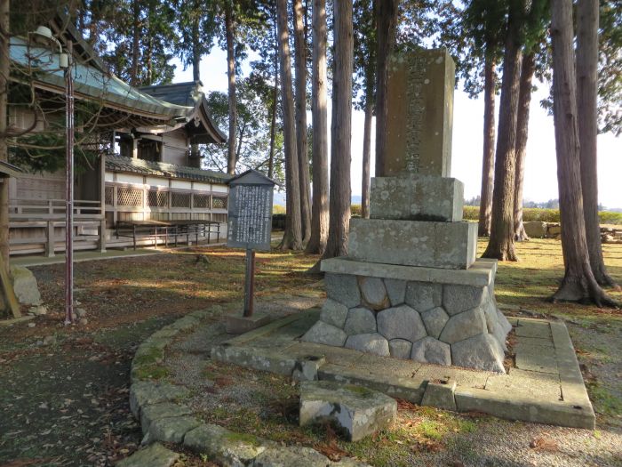 丹波篠山市北新町/青山神社写真