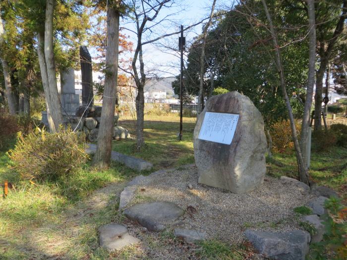 丹波篠山市北新町/山河のみたま碑写真