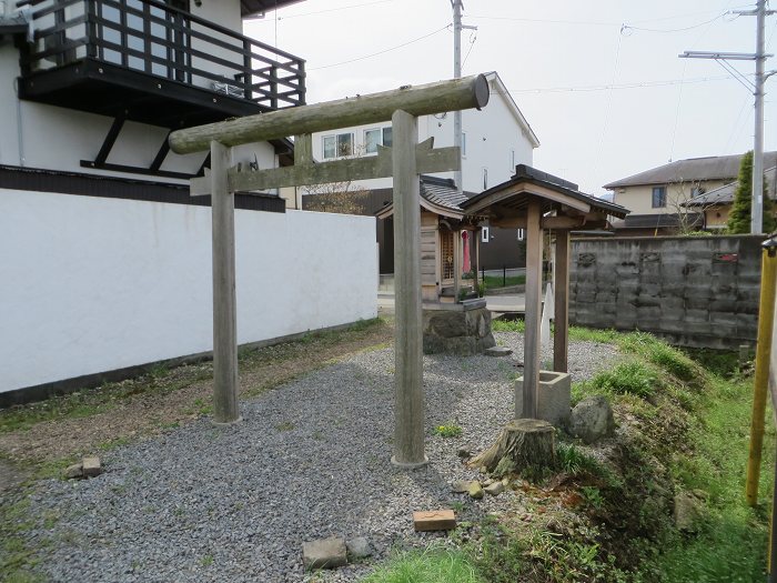 丹波篠山市東新町/祠写真