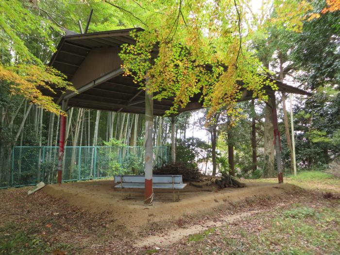 丹波篠山市山内町/青山稲荷神社写真