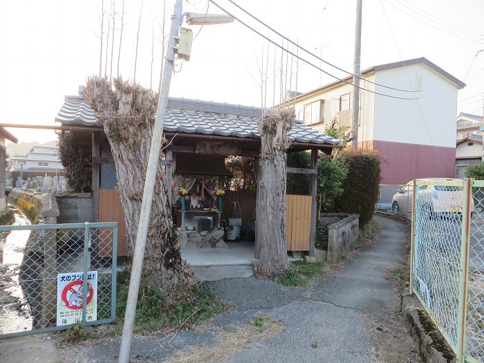 丹波篠山市魚屋町/立江地蔵尊写真