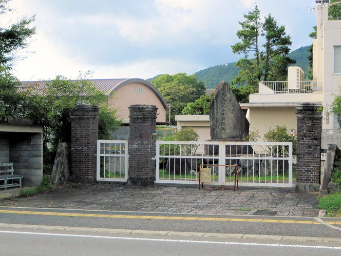 丹波篠山市郡家/歩兵第70連隊跡門柱写真