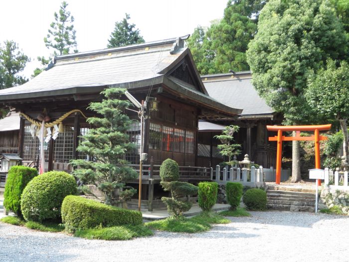 丹波篠山市寺内/大売神社拝殿、本殿写真