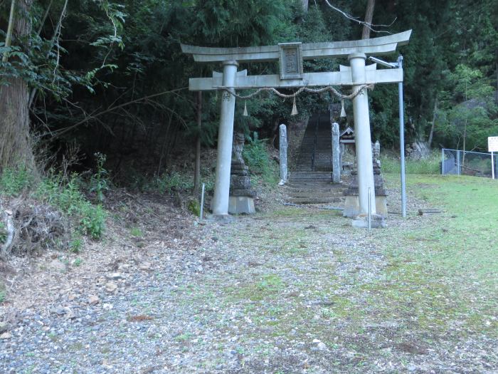 丹波篠山市西本荘/春日神社写真