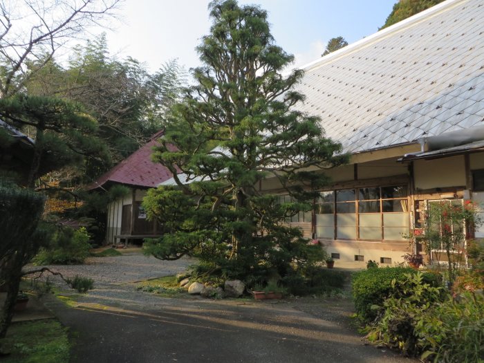 丹波篠山市貝田/亀井山蔵六寺写真