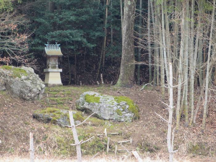 丹波篠山市奥原山/祠写真