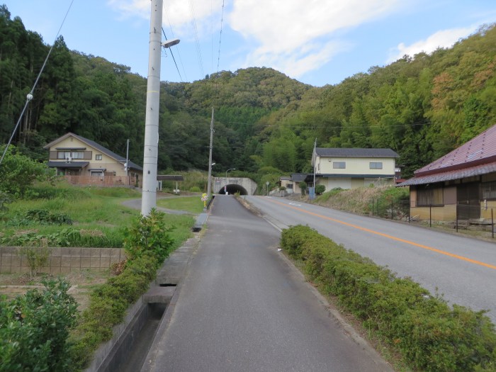 丹波篠山市西谷/にしきトンネル写真