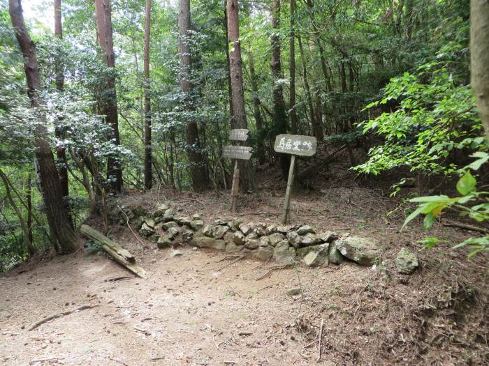 丹波篠山市火打岩/御嶽鳥居堂跡写真