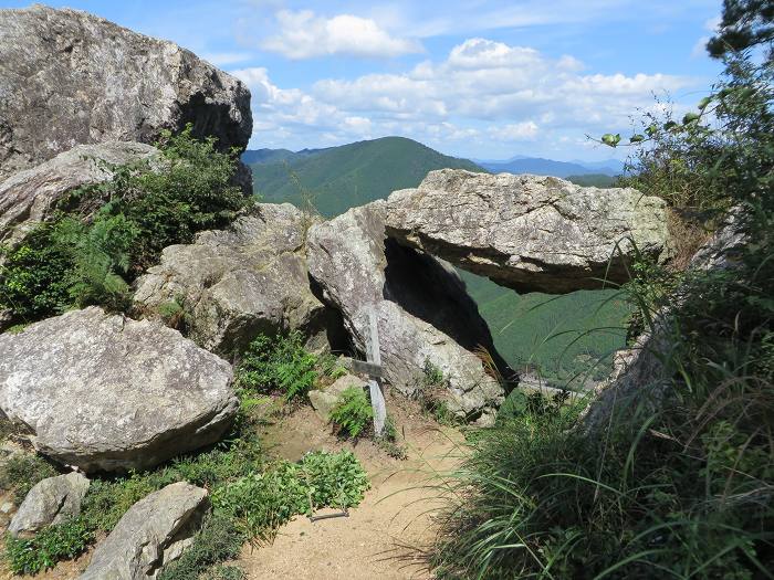 丹波篠山市追入/金山・金山城跡写真