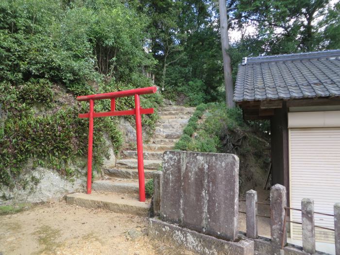 丹波篠山市小坂/稲荷社写真