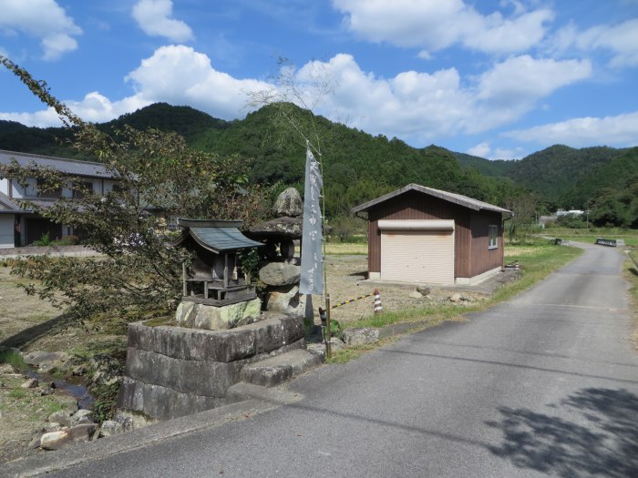 丹波篠山市小坂/祠写真