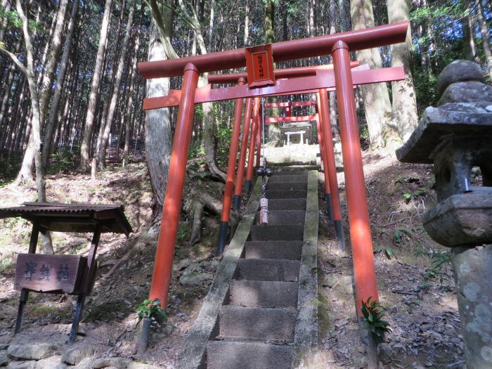 丹波篠山市栗柄/稲荷神社写真